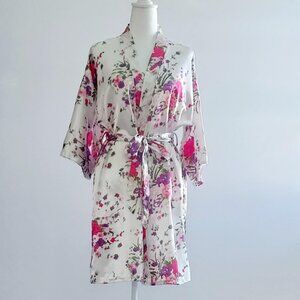 Silky Satin Robe for Women, Floral Pattern Kimono Short White Size Small